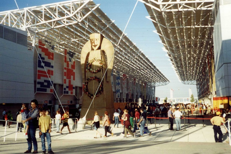 A EXPO 98 recebeu mais de 11 milhões de visitantes. (imagem nva.org.uk)